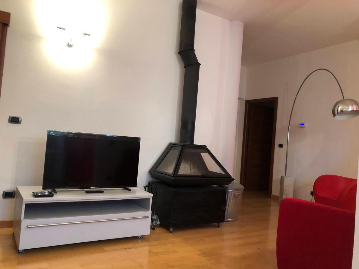 Appartamento A Casa Di Tamy فابريانو المظهر الخارجي الصورة